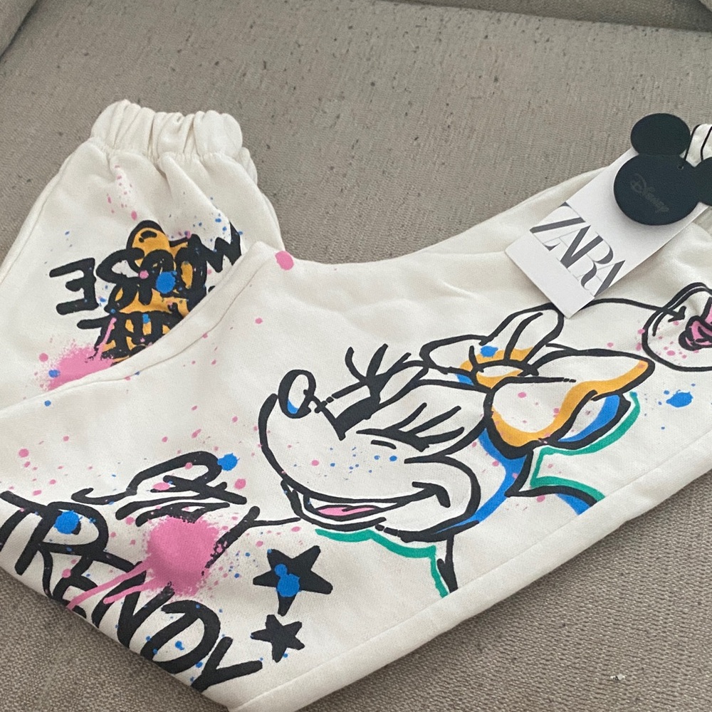 Zara Disney Kids White Minnie Mouse Graphic Joggers